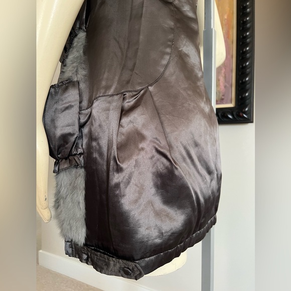 Vintage D&G RABBIT FUR VEST - Picture 10 of 13